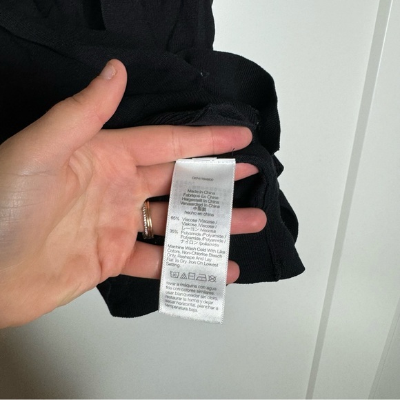 Madewell Black Asymmetric-Button Sweater Vest Crop Size Small - Picture 5 of 7